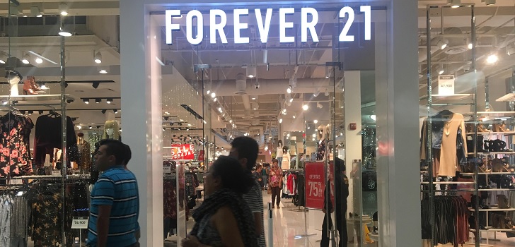 Forever21 marcha atr s en Bogot dice adi s a su tienda del